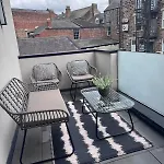 2-bed With Balcony & Parking * Harrogate