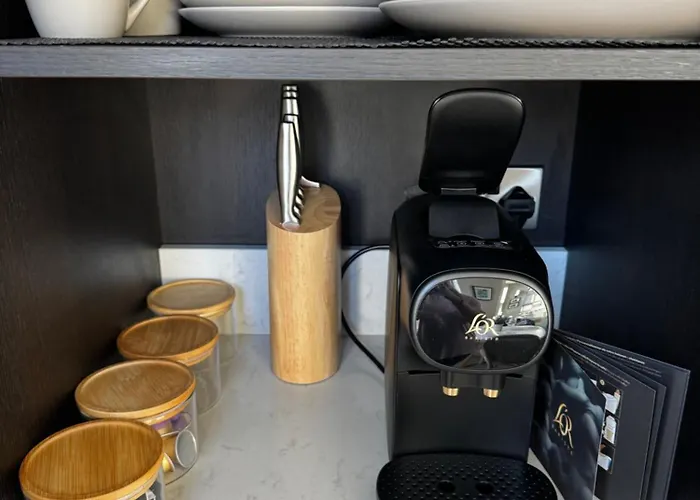 2-bed With Balcony & Parking *