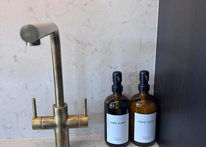 2-bed With Balcony & Parking